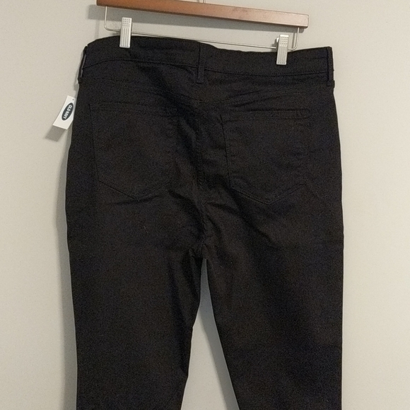 Old Navy Rockstar super skinny jeans - Picture 6 of 8